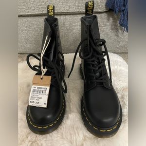 Dr. Martens 1460 W